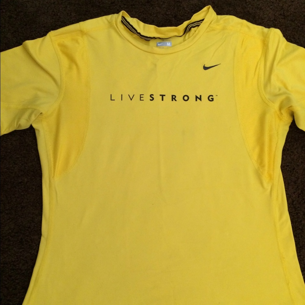 🎉Nike yellow  live strong t shirt 🎉